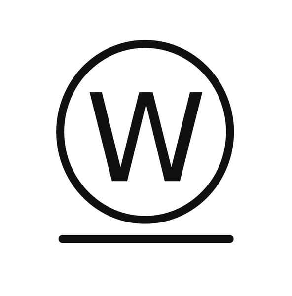 Textilpflegekennzeichnung: W im Kreis mit einem Strich