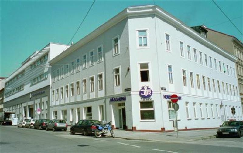 Die traditionsreiche Wäscherei Toifl am Wiener Ludo-Hartmann-Platz.