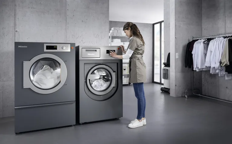 Gewerbliche W&auml;schereimaschinen der Generation "The New Benchmark Machines" von Miele wurden mit dem &bdquo;Focus Open&ldquo;, dem Designpreis des Landes Baden-W&uuml;rttemberg, ausgezeichnet. 