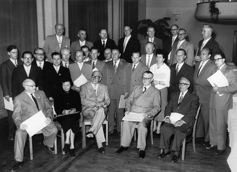 Die erstmalige Verleihung des Gütezeichens für sachgemäßes Waschen war ein Meilenstein und für die Betriebsinhaber eine ganz besondere Auszeichnung. Nun zählten sie nachweislich zu den besten Wäschereien Deutschlands.