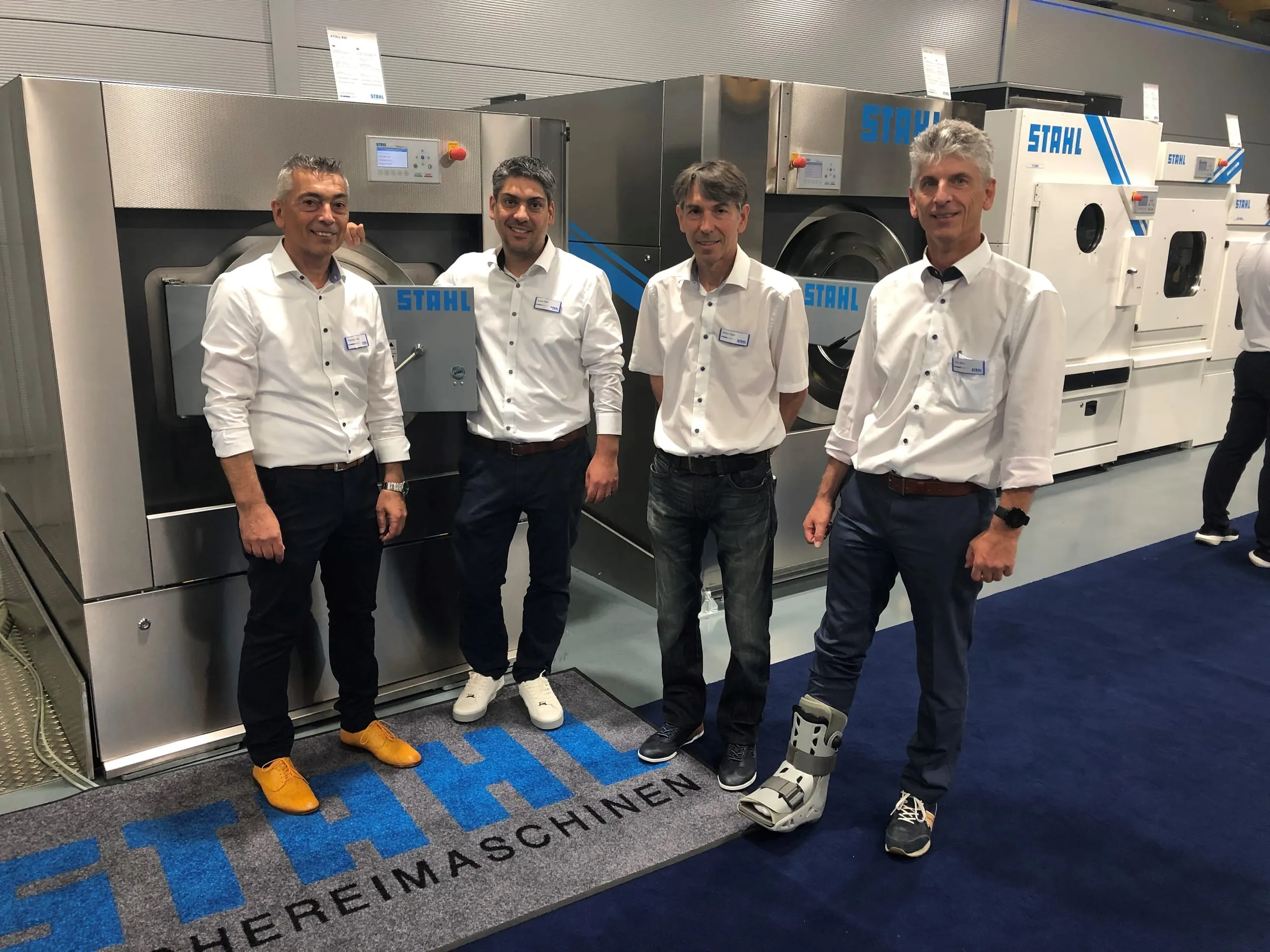 Fachlicher Austausch über gewerbliche Wäschereitechnik