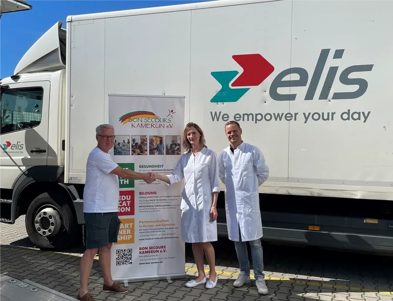 Elis spendet Berufsbekleidung.