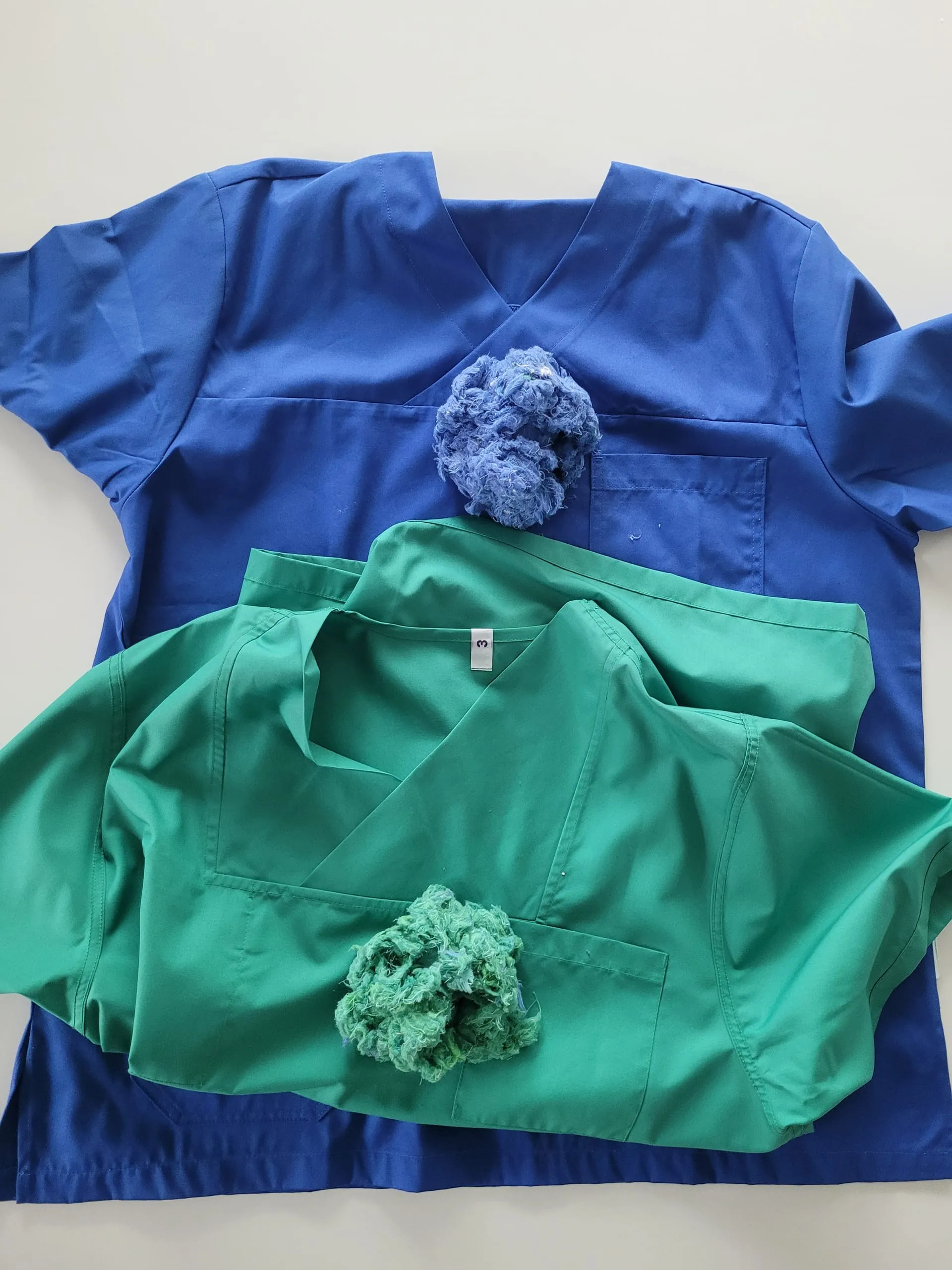 Aus alt mach neu: Ausgediente Arbeitskleidung werden zu neuen Textilien verarbeitet.