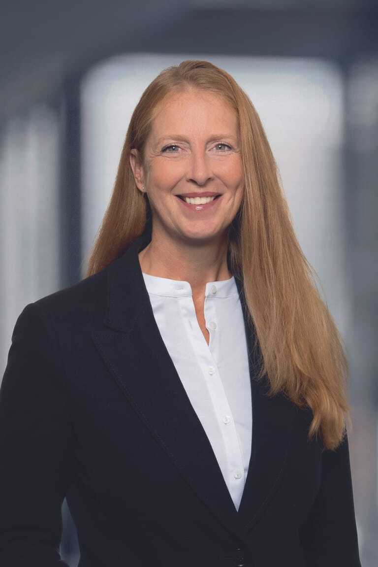 DBL_Interview_Maren_Gewand_Portrait