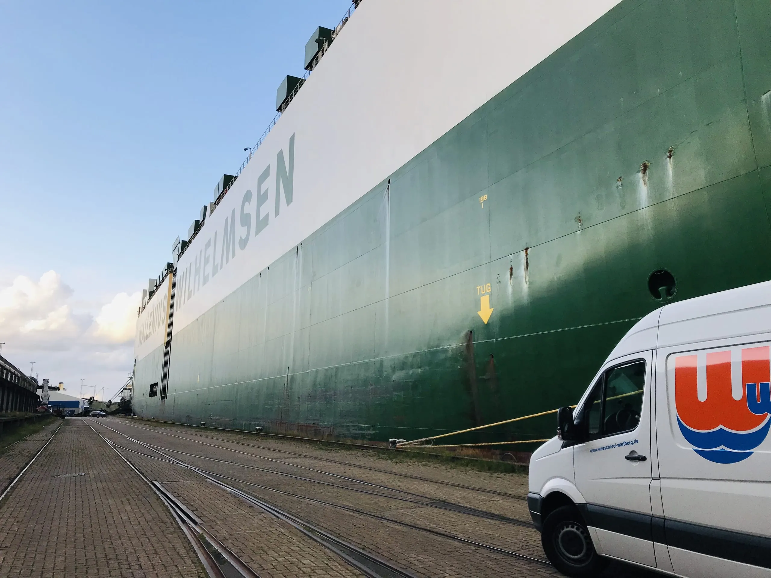 Schiffswäsche wird von der Wäscherei störungsfrei in den Produktionsablauf eingetaktet.