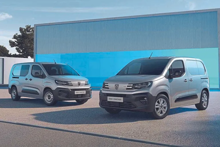 in Teil des Stellantis-Quartetts: Der Peugeot Partner (Bild) hat die gleiche &shy;Basis wie der Citro&euml;n Berlingo, Opel Combo und der Fiat Dobl&ograve; Cargo.
