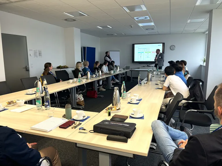 Anna-Siemsen-Schule Azubis Textilreinigung B&Uuml;FA