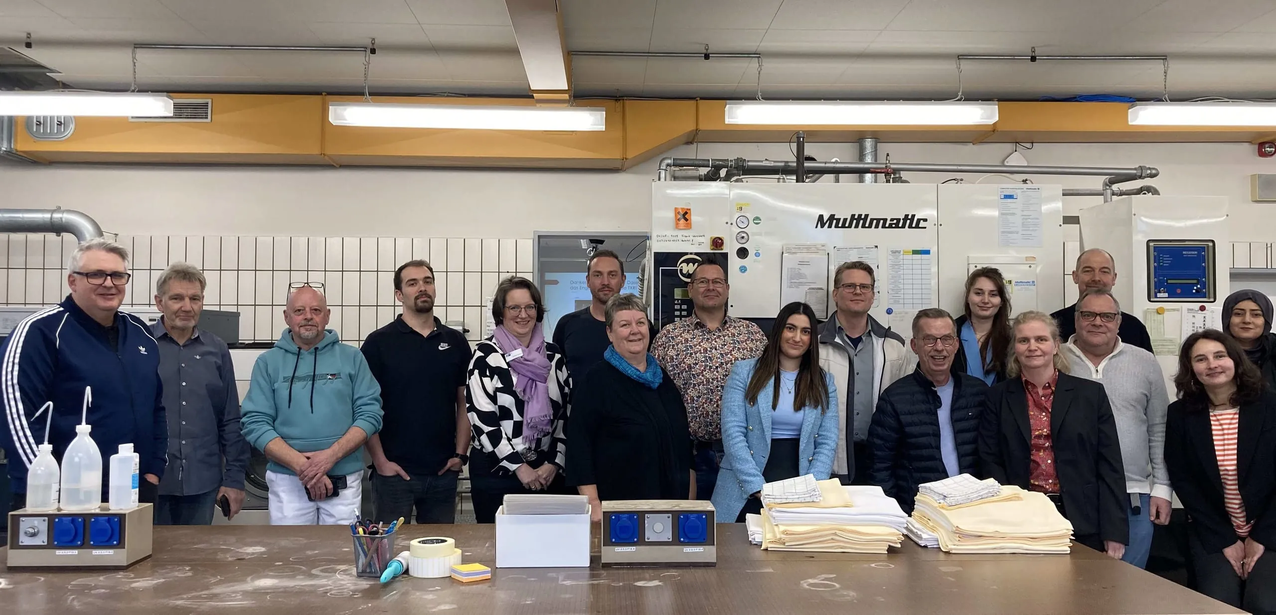 Azubimangel bei Textilreinigern und neuer Bildungsgang