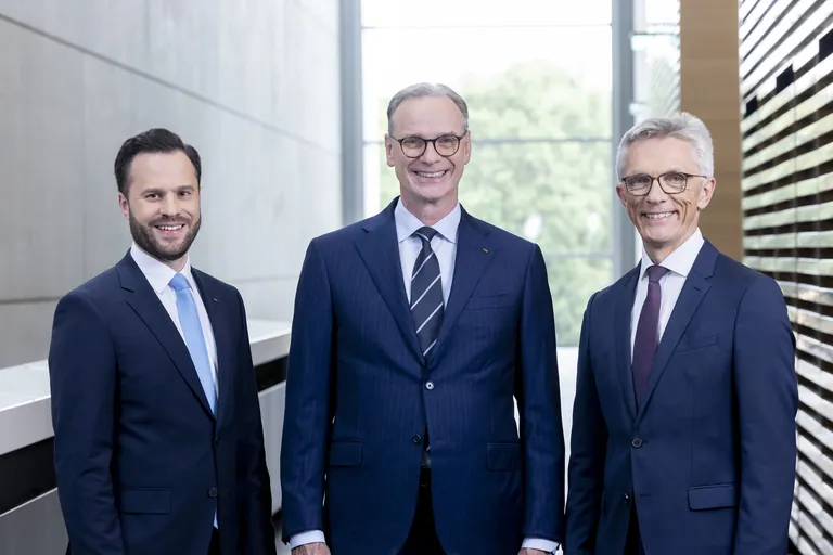 Die neue Geschäftsführung der Messe Düsseldorf besteht aus Marius Berlemann (v.l.), Wolfram N. Diener und Bernhard J. Stempfle.