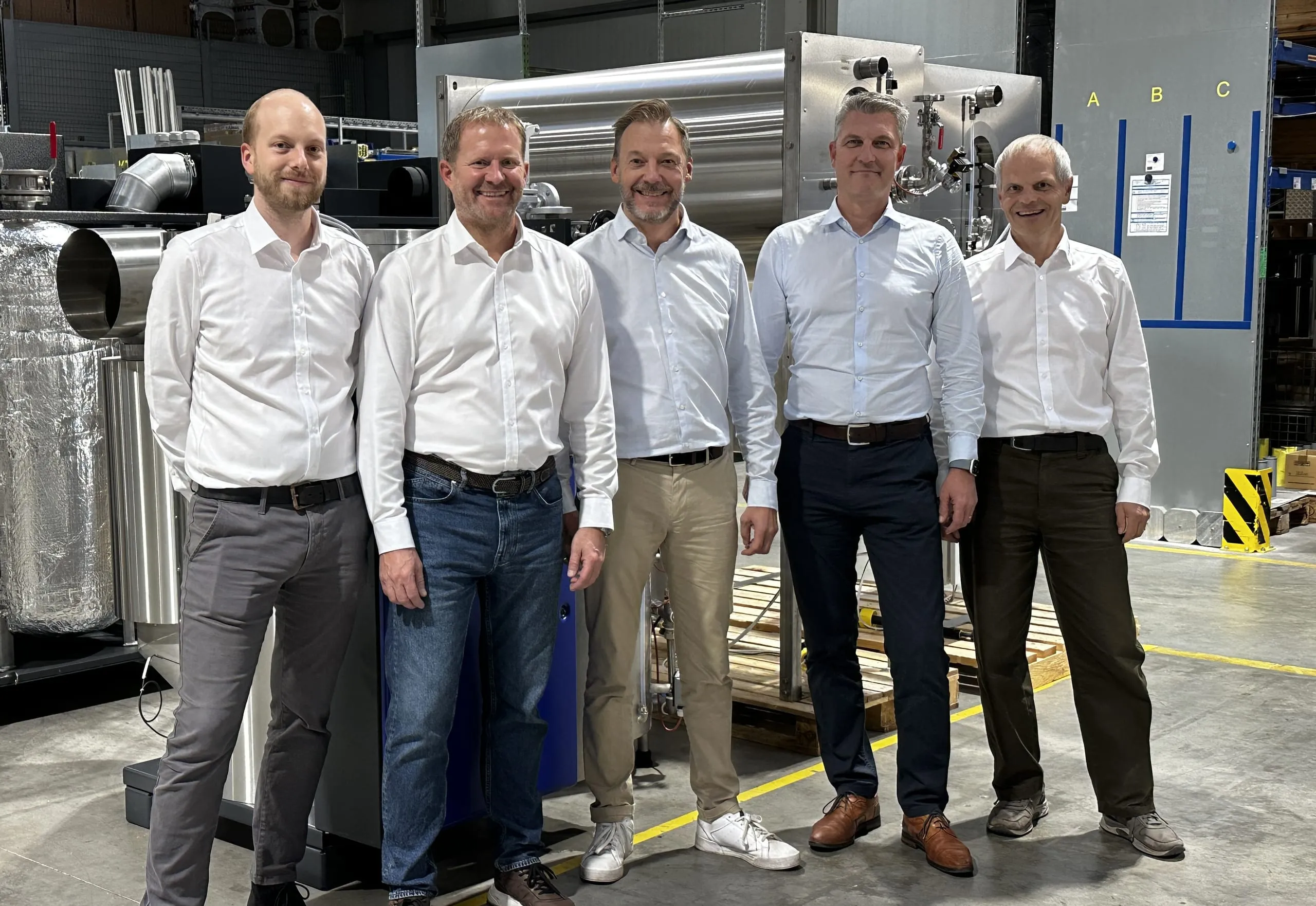 JUMAG übernimmt Schneider Energy Systems