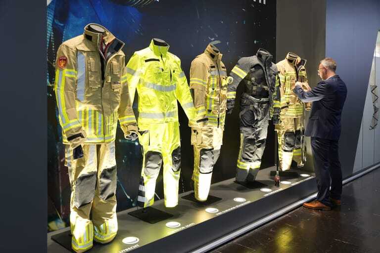 Schutzausrüstung PSA Feuerwehr A+A