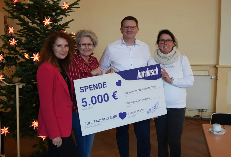 Scheckübergabe bardusch an Stadtmission ERfurt