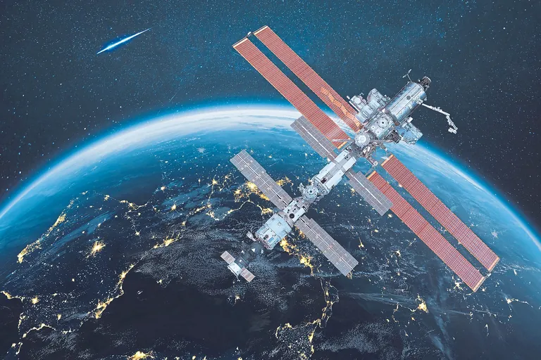 Im Au&szlig;enbereich der Internationalen Raumstation ISS  ist auch die Bartolomeo-&shy;Plattform mit Testfasern angedockt.