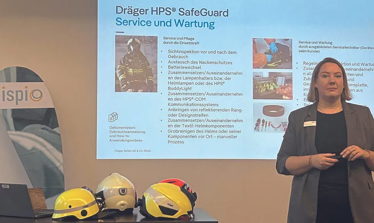 Vanessa Truberg (Dr&auml;ger Safety) referiert &uuml;ber Feuerschutzhelme.
