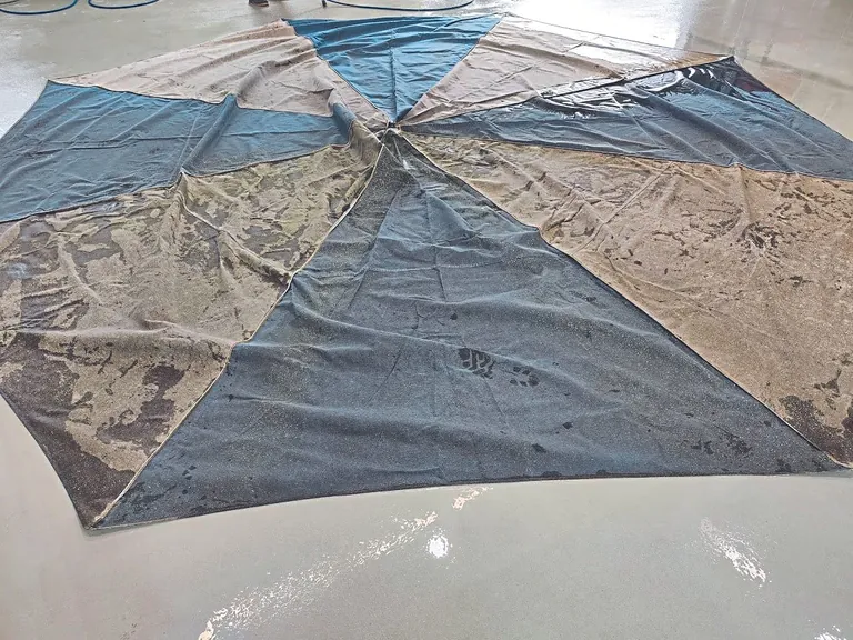 Schirmbespannung Sonnenschutz vorher