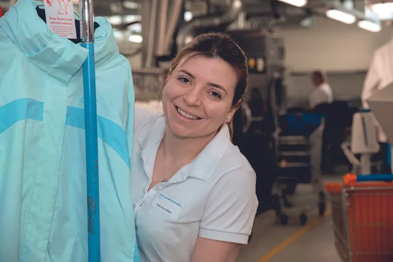 Fachfrau Textilpflege EFZ: Eleonora Nicolaci-Sibio.