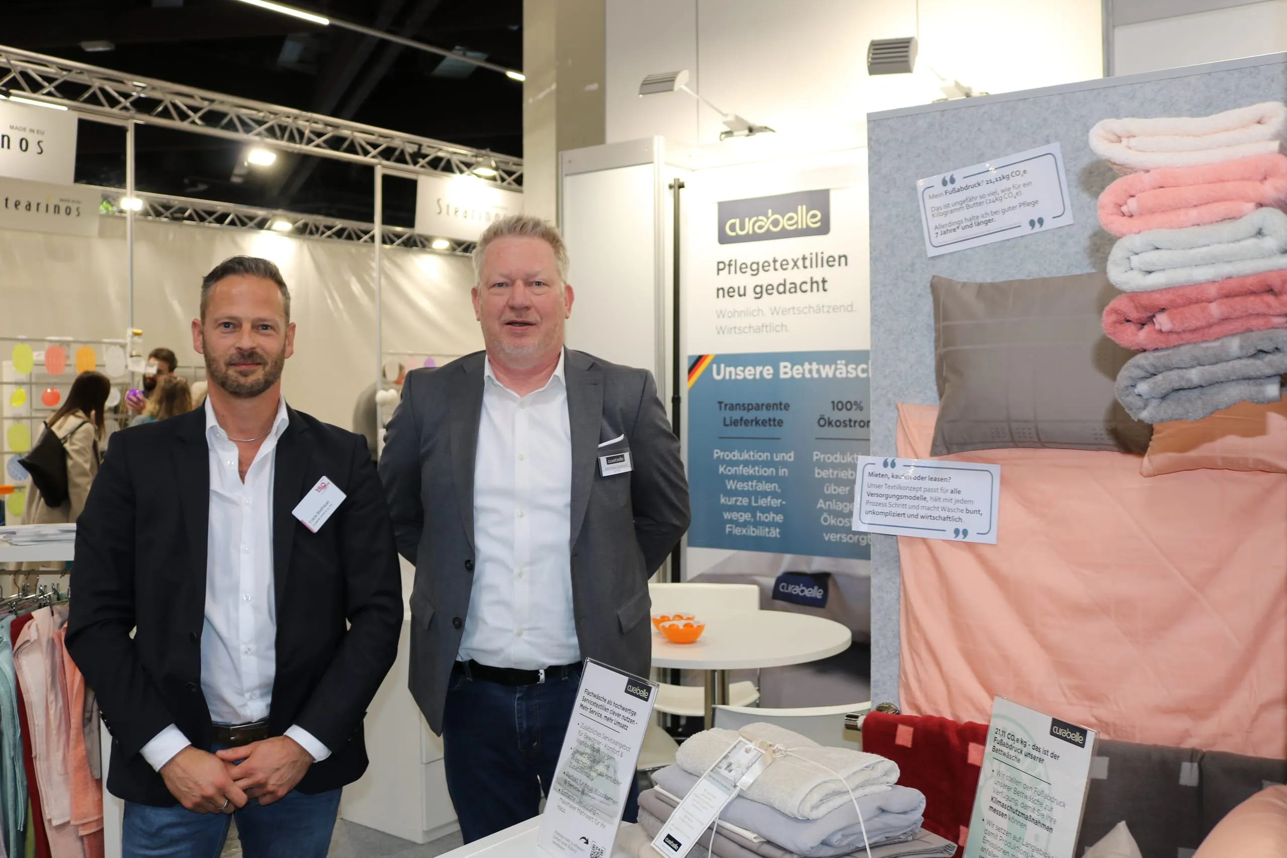 Langlebige und wohnliche Textilien, das ist das Ziel von curabelle, wie Geschäftsführer Frank Brethauer und Vertriebsleiter Michael Sandvoß berichten.