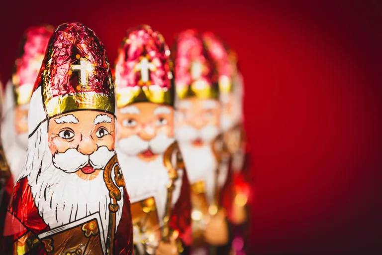 Schokoladennikol&auml;use.