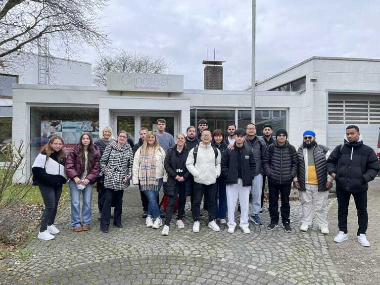 Textilreiniger Azubis Clinotest