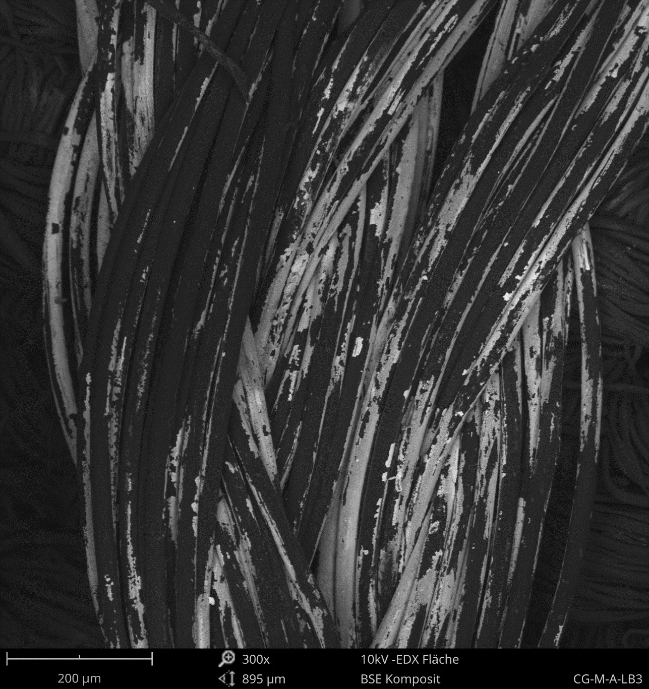 Madeira (gestickte Leiter) verlieren leitende Besschichtung (Ohne Übersticken nach 20 Zyklen).