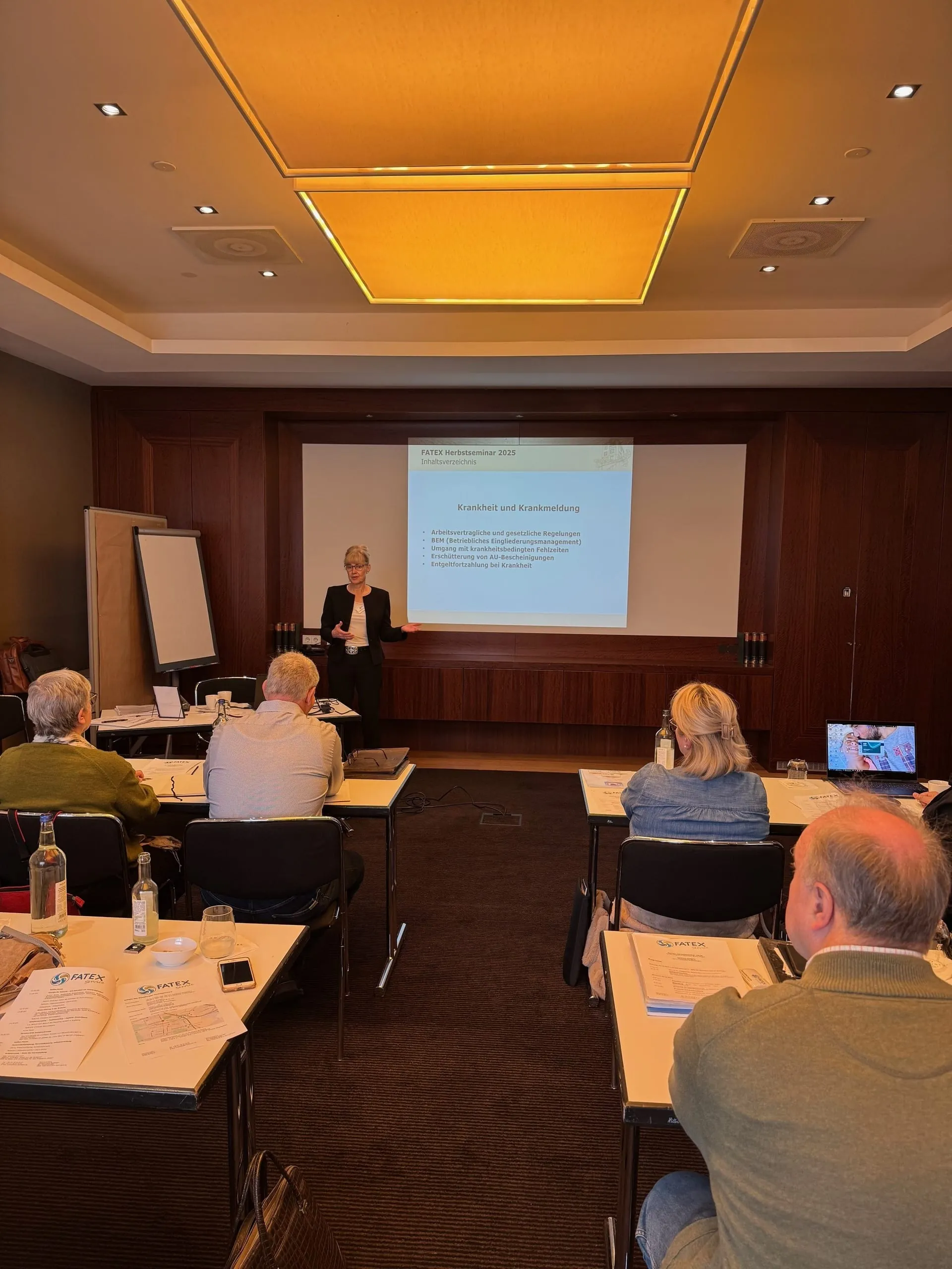 Kollegialer Austausch beim FATEX-Herbstseminar