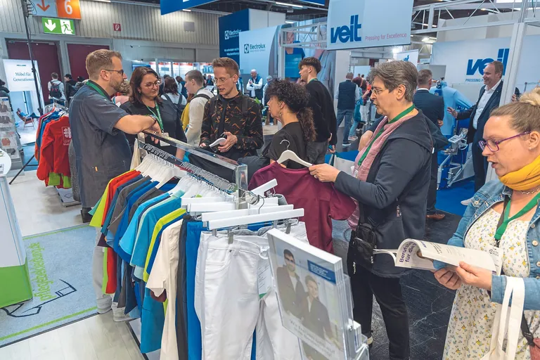 Textilien und Textilpflege sind wichtige Themen auf der Messe Altenpflege.  