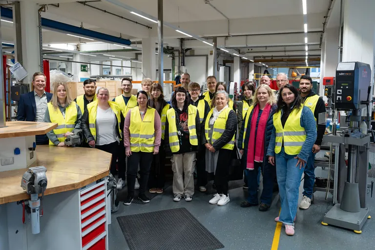 Gruppenfoto Ausbildungswerkstatt Kannegiesser