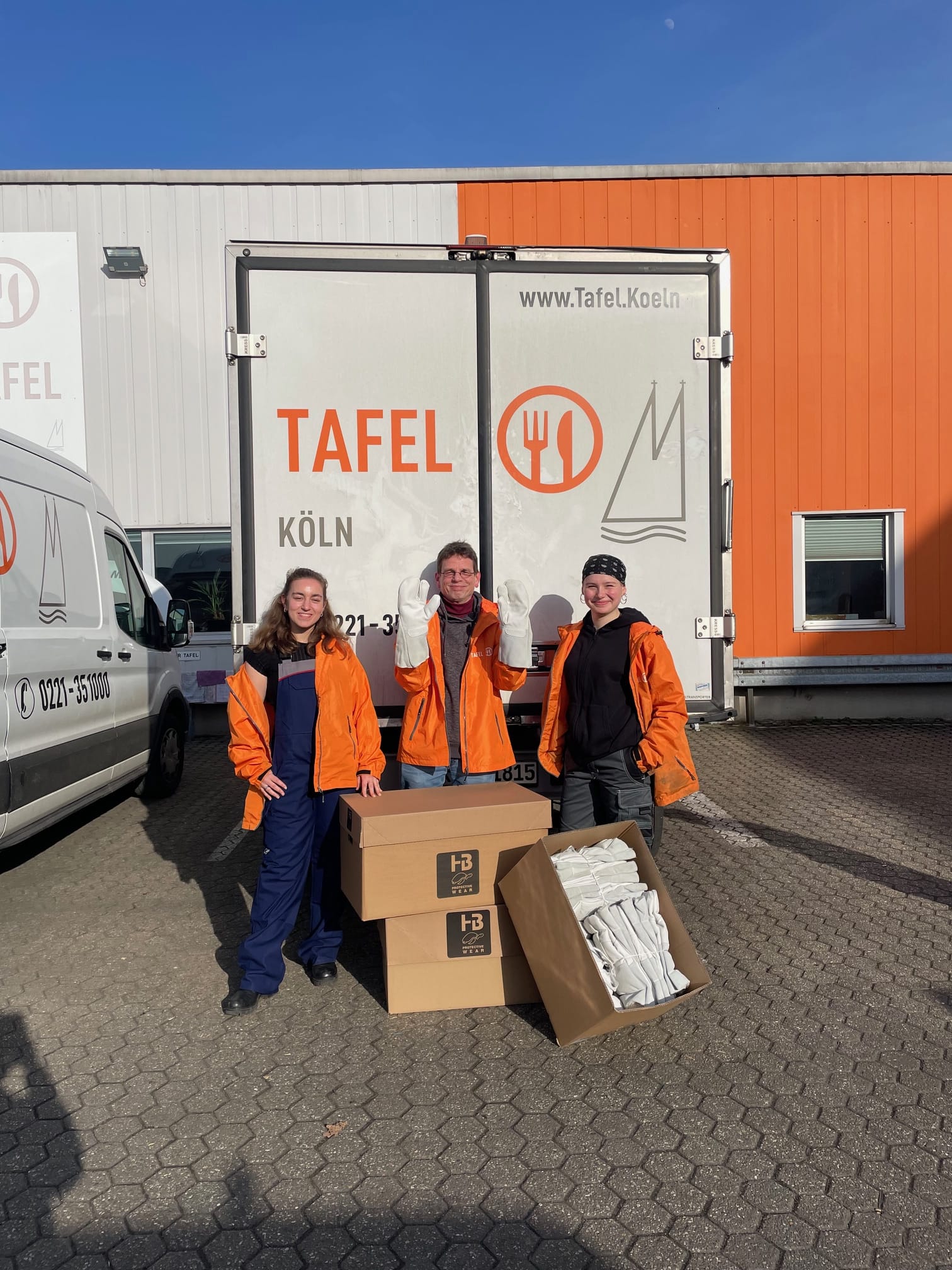 HB spendet an die Tafel