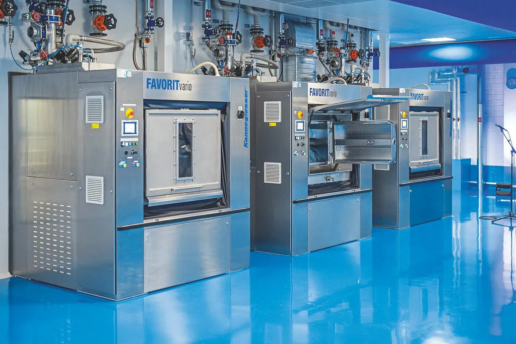 Trennwandwaschmaschinen verhindern eine R&uuml;ckkontamination zwischen unreiner und reiner Seite.