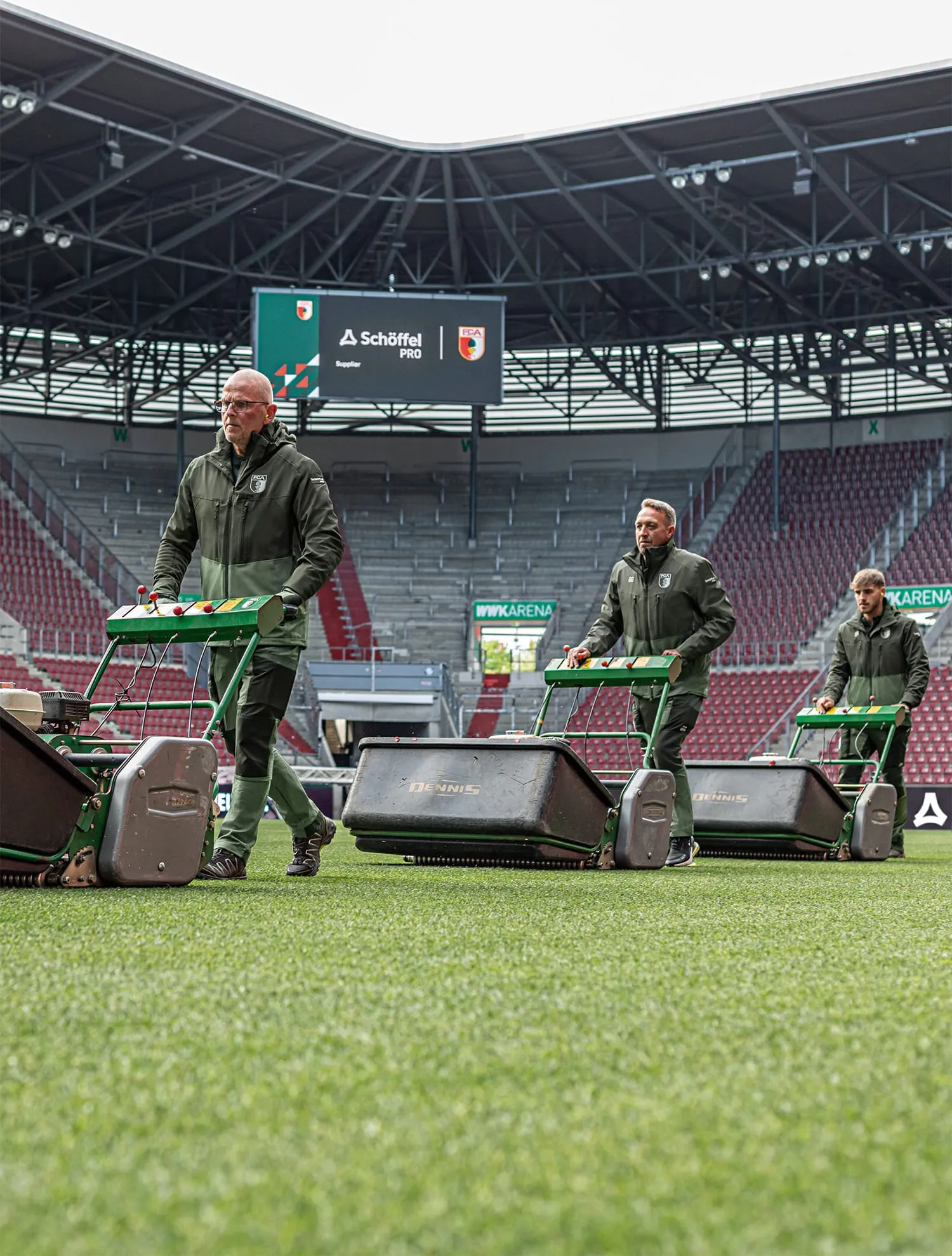 FC Augsburg und Schöffel PRO starten Partnerschaft