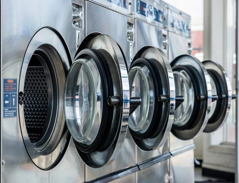 Alliance Laundry Systems feierte am 18. Juni 2026 das 35-jährige Bestehen seines Standorts im tschechischen Příbor gemeinsam mit Mitarbeitenden, Partnern und Gästen.