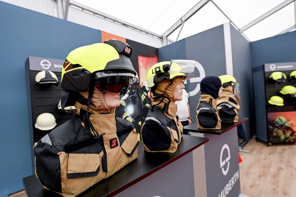 Historische Einsatzfahrzeuge trafen auf moderne Rettungstechnik: Die RETTmobil International zeigte die Entwicklung des Rettungswesens.