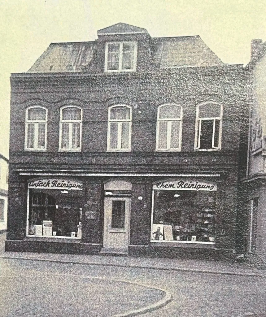Die Textilreinigung Mieliss in Heide in den 1960er-Jahren.