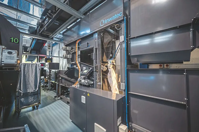 Smarte, modulare Automatisierung in Aktion bei bardusch Yverdon in der Schweiz.